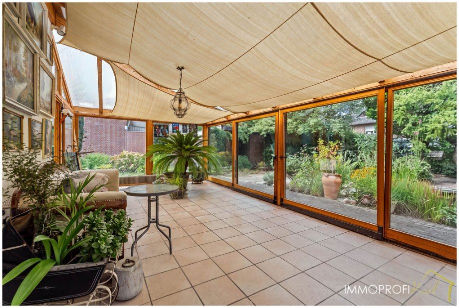 10. Wintergarten hinten Einfamilienhaus T�nisvorst