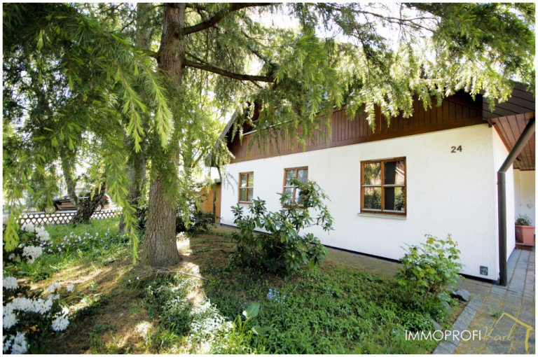 Ansicht vorne 1.2 Wegberg Einfamilienhaus Immoprofi Karl - Dalheim-R�dgen, Landhaus in naturnaher Lage, zwei B�der, Garage uvm.