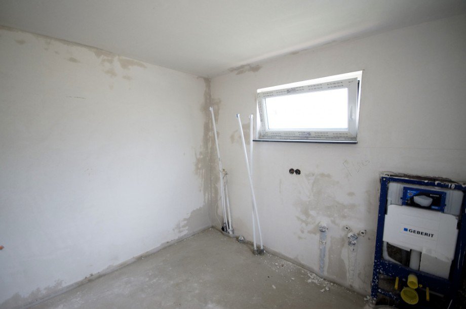 Hausanschl�sse hinter Garage Einfamilienhaus Baesweiler