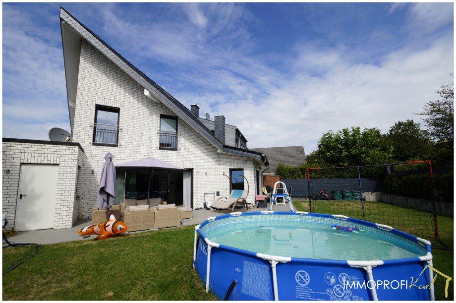 8.2 R�ckseite Einfamilienhaus Erkelenz