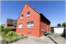 2. Geb�udeansicht Immoprofi Karl - Heinsberg, freistehendes Einfamilienhaus mit Keller und Anbau