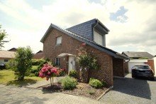 Geb�udeansicht 1.2 Immoprofi Karl - Modernisiertes Einfamilienhaus mit sch�nem Garten in S�d-Westlage