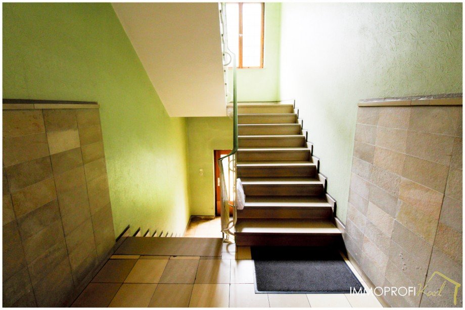 3. Treppenhaus Souterrainwohnung Aachen