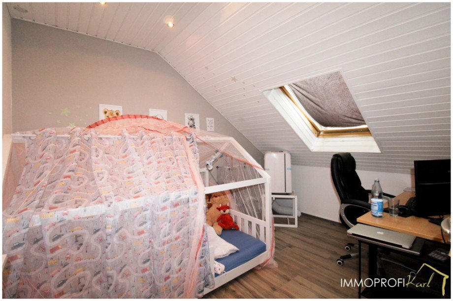 Kinderzimmer Maisonettewohnung H�ckelhoven