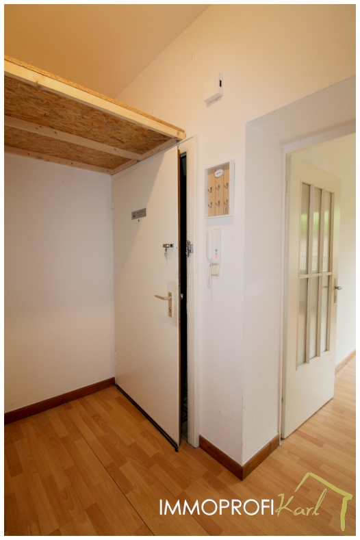 4. Diele Souterrainwohnung Aachen