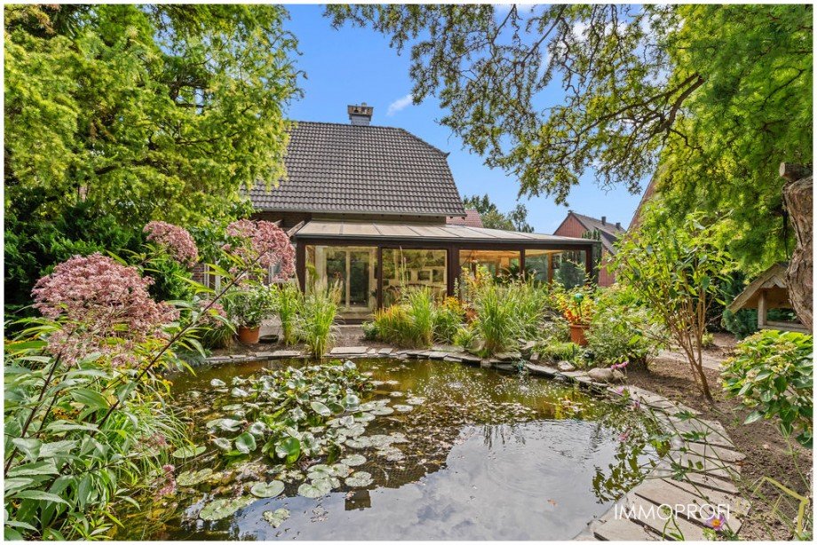 21. Gartenteich Einfamilienhaus T�nisvorst