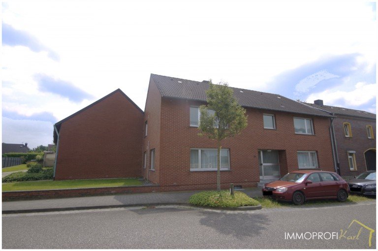 Geb�udeansicht Geilenkirchen Zweifamilienhaus Zweifamilienhaus mit Scheune und Stallungen