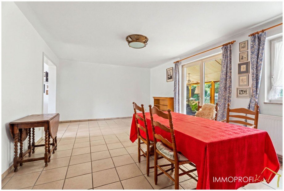 7. Wohnzimmer EG Einfamilienhaus T�nisvorst