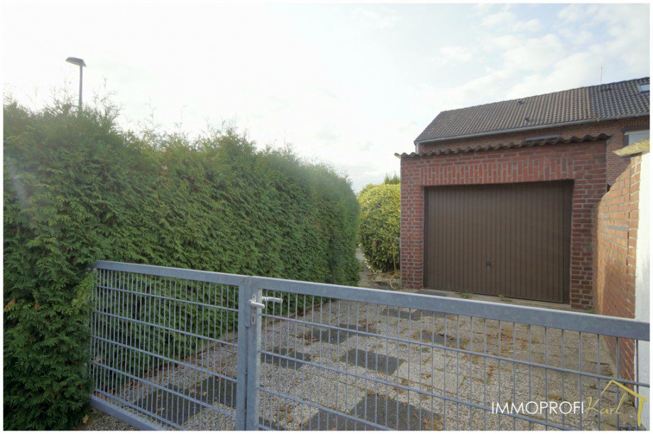 Garage Doppelhaush�lfte Erkelenz