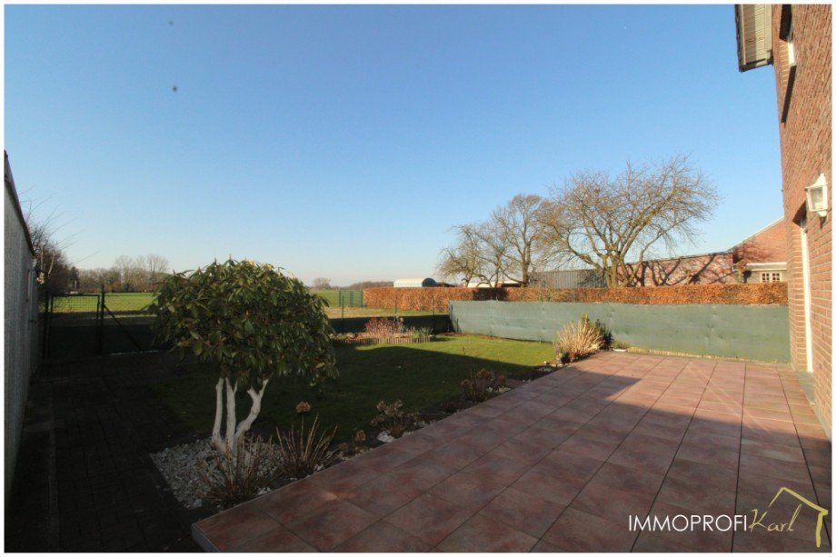 14. Garten mit Terrasse Doppelhaush�lfte Heinsberg