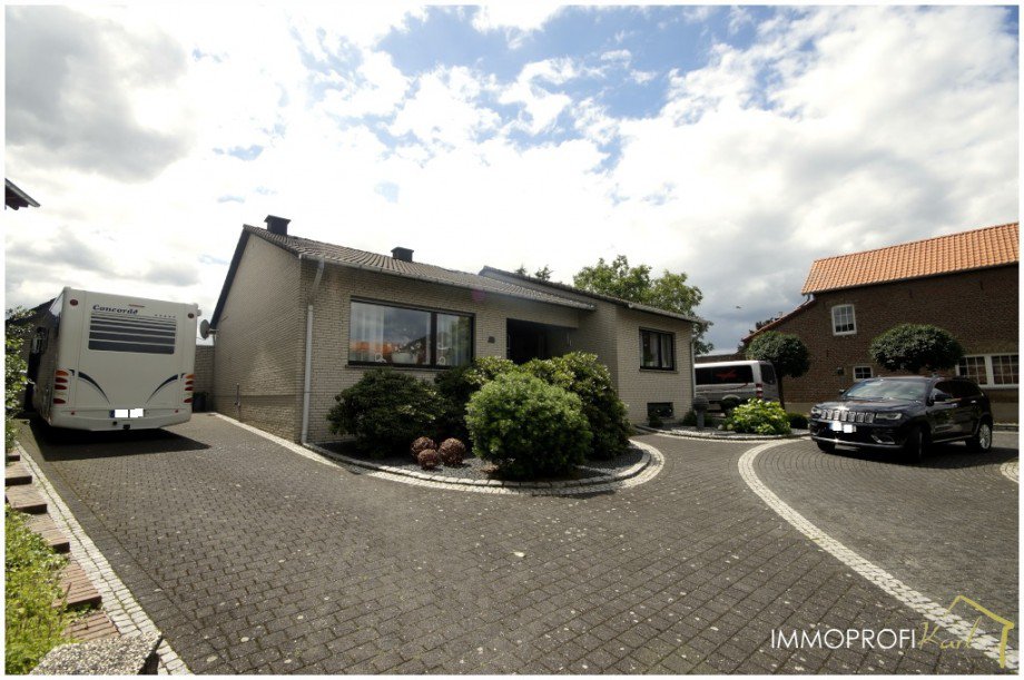 Einfahrt (2) Bungalow Gangelt
