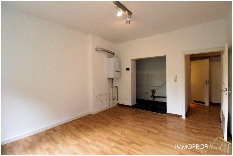 7. Hauptraum. Souterrainwohnung Aachen