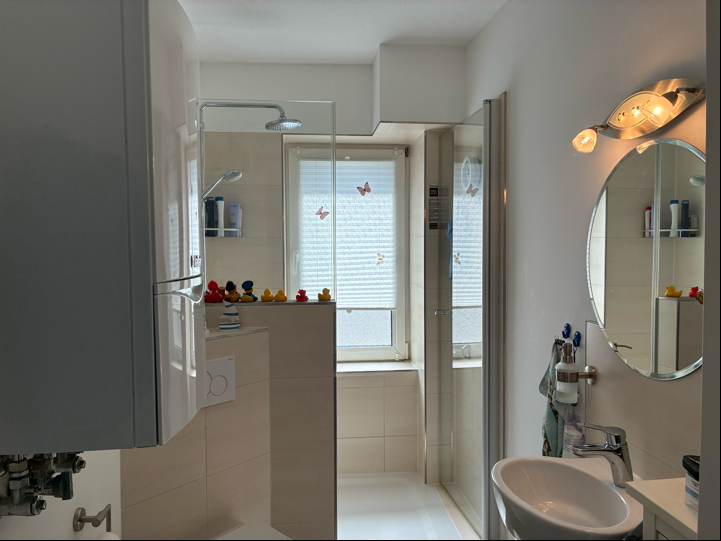 Bad 2 mit Dusche Erdgeschosswohnung M�nchengladbach