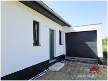 3. Eingang seitlich   Grarage Heinsberg-Kirchhoven: Bungalow Neubau - Mit Blick ins Gruene