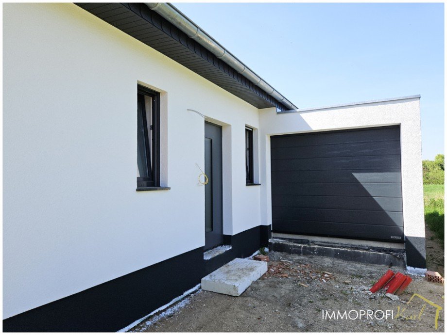 3. Eingang seitlich Grarage Bungalow Heinsberg