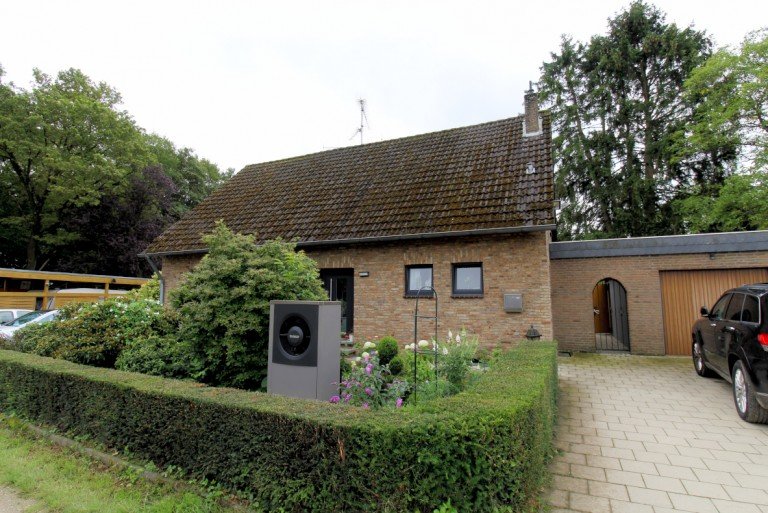 1. Geb�udeansicht Geilenkirchen Einfamilienhaus Naturnahe und ruhige Alleinlage im Raum Geilenkirchen